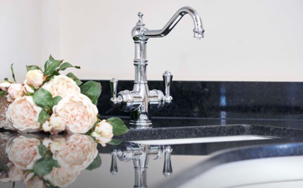 P & R 1970 Provence 3-in-1 Instant Hot Water Tap - Image 10