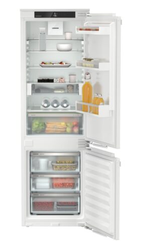 LIEBHERR INTEGRATED FRIDGE FREEZER WITH EASYFRESH & SMARTFROST