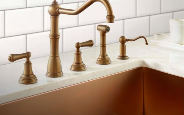 P & R 4776 Provence Sink Mixer with Lever Handles & Rinse - Image 9