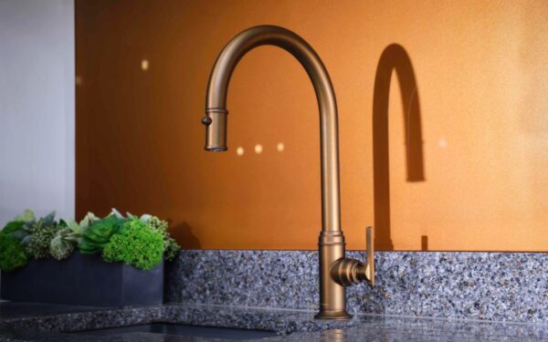 P & R 4944 Southbank Monobloc Sink Mixer with Pull-Down Rinse - Image 9