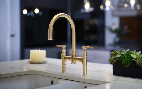 P & R 4996 Southbank Bridge Sink Mixer - Image 9