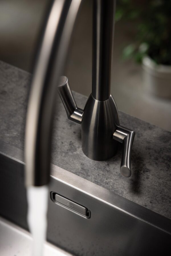 ABODE Airo Monobloc Dual Lever Tap - Image 4