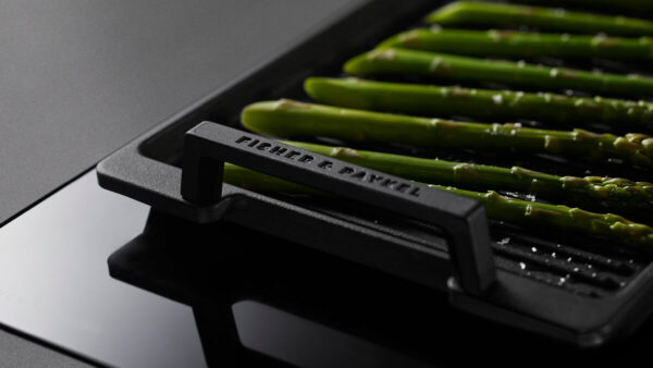 F&P 83cm INDUCTION HOB WITH INTEGRATED VENTILATION - Image 9