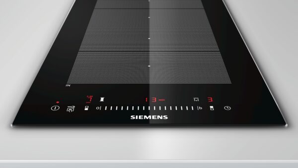SIEMENS iQ700 30cm FLEX INDUCTION HOB - Black - Image 3