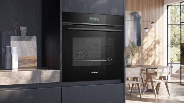 SIEMENS iQ700 BUILT-IN SINGLE OVEN - Black - Image 3