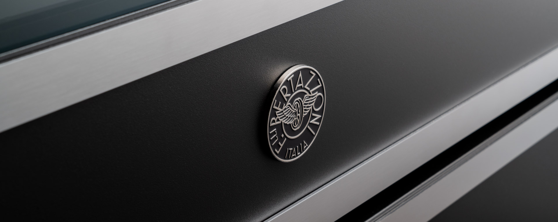 BERTAZZONI - Heritage Series - 100cm 6 Burner Triple Oven Range - Dual Fuel - Image 10