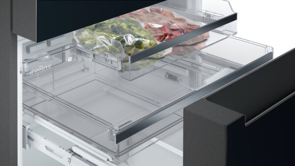SIEMENS iQ700 MULTI DOOR FRIDGE FREEZER - Black - Image 5