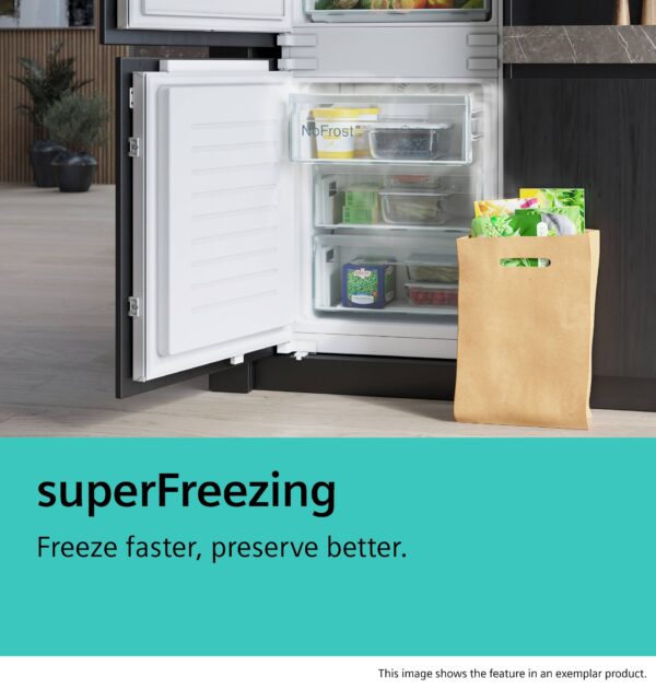 SIEMENS iQ500 FREESTANDING FRIDGE FREEZER - Image 9