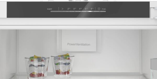 SIEMENS iQ300 BUILT-IN FRIDGE - Image 2