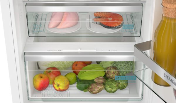 SIEMENS iQ300 BUILT-IN FRIDGE-FREEZER - Image 4