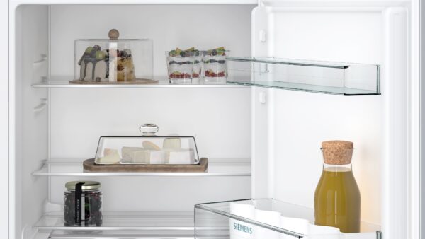 SIEMENS iQ300 BUILT-IN LARDER FRIDGE - Image 3