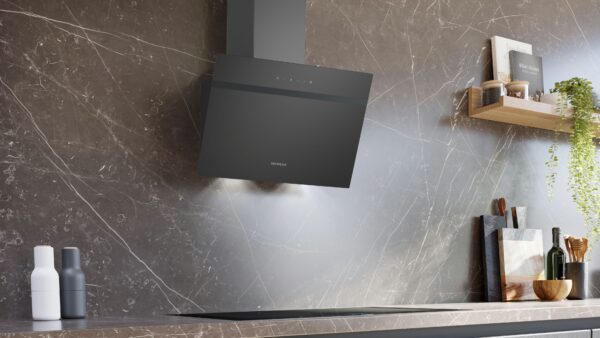 SIEMENS iQ100 60cm WALL MOUNTED ANGLED COOKER HOOD - Image 2