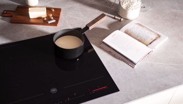 BERTAZZONI Modern Series - 60cm Induction Hob - Black Glass - Image 2