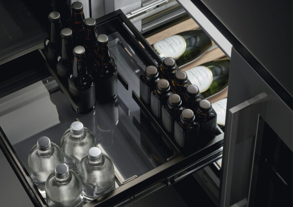 F&P SERIES 9, 60cm BUILT-IN BEVERAGE CENTRE - Glass Door - Image 8