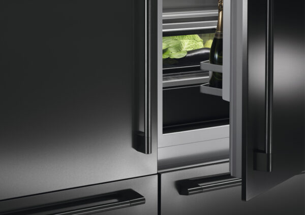 F&P SERIES 11, BUILT-IN FRIDGE FREEZER RH - Ice & Water - Image 7