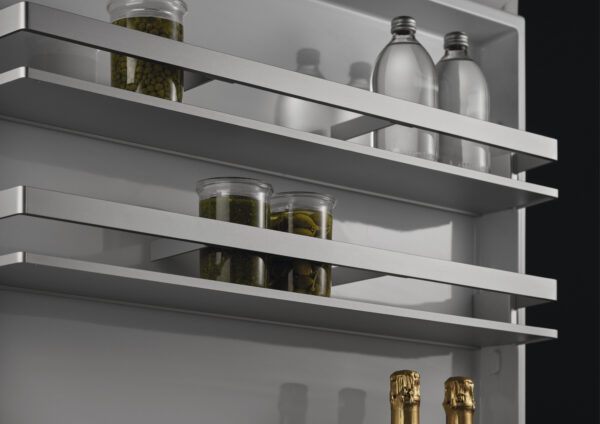 F&P SERIES 11, BUILT-IN FRIDGE FREEZER RH - Ice & Water - Image 8