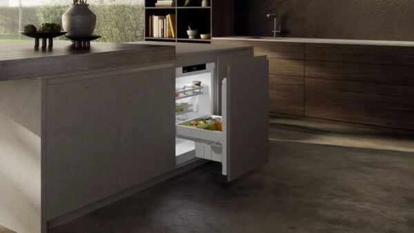 LIEBHERR BUILT-IN PULL OUT FRIDGE - Image 5